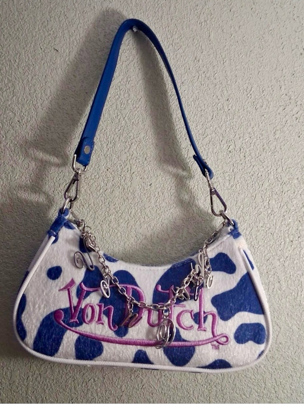 Von Dutch Blue, White & Pink Chain-Accent Shoulder Bag
